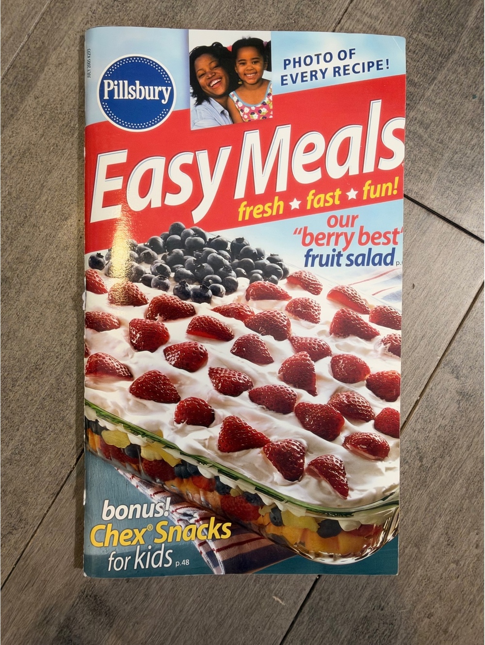 Pillsbury Easy Meals Cookbook - Fresh, Fast & Fun Recipes for Every Occasion